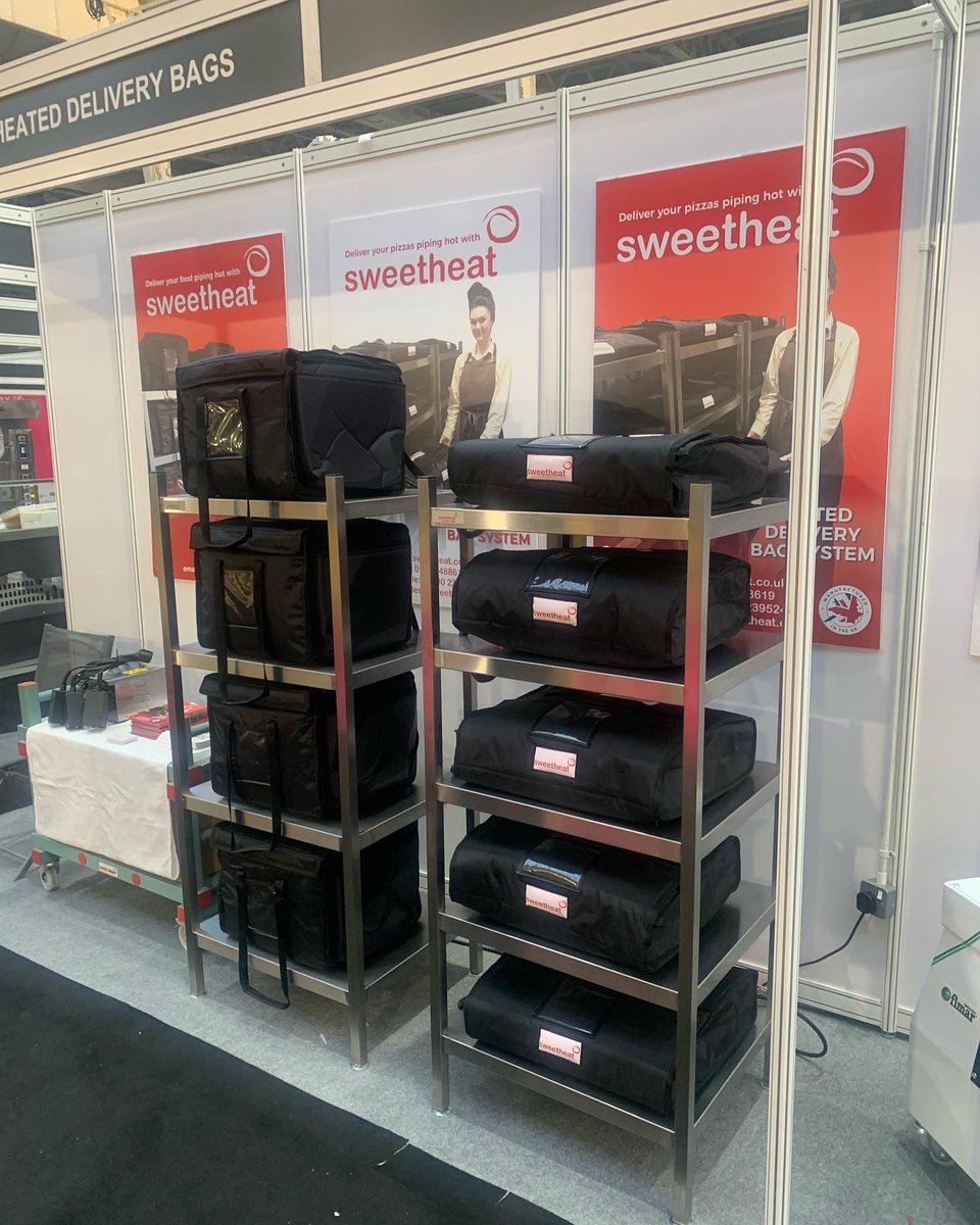 ManiarNazim's tweet image. Day Two of The European Pizza Pasta Show Olympia London. Visit Sweetheat on stand D60 sweetheat.co.uk #pizzapastashow @pizzapastashow #pizza #pizzeria #pizzaequipment #sweetheatheateddeliverybags #restaurant #takeaway #fastfood #italianrestaurant #chef #hospitality