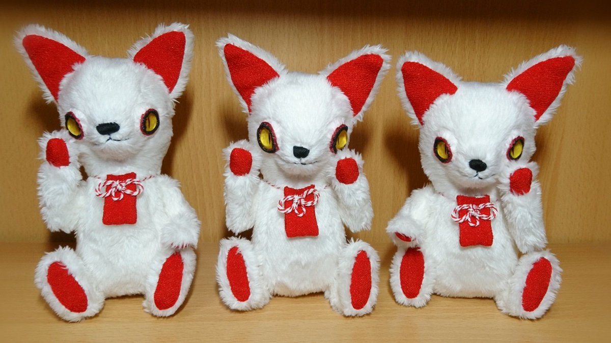 Handmade_Iiro's tweet photo. 完成しました~~~(ノ゚∀゚)ノ
白狐三兄弟!
写真左から、長男、次男、三男です☆
キリッと顔長男
やんちゃ顔次男
美形三男
長男は家の子です(・∀・)
一緒に神社とか行きたいなぁ
#ハンドメイド
#白狐
#Iiro https://t.co/adDbHcgdz8