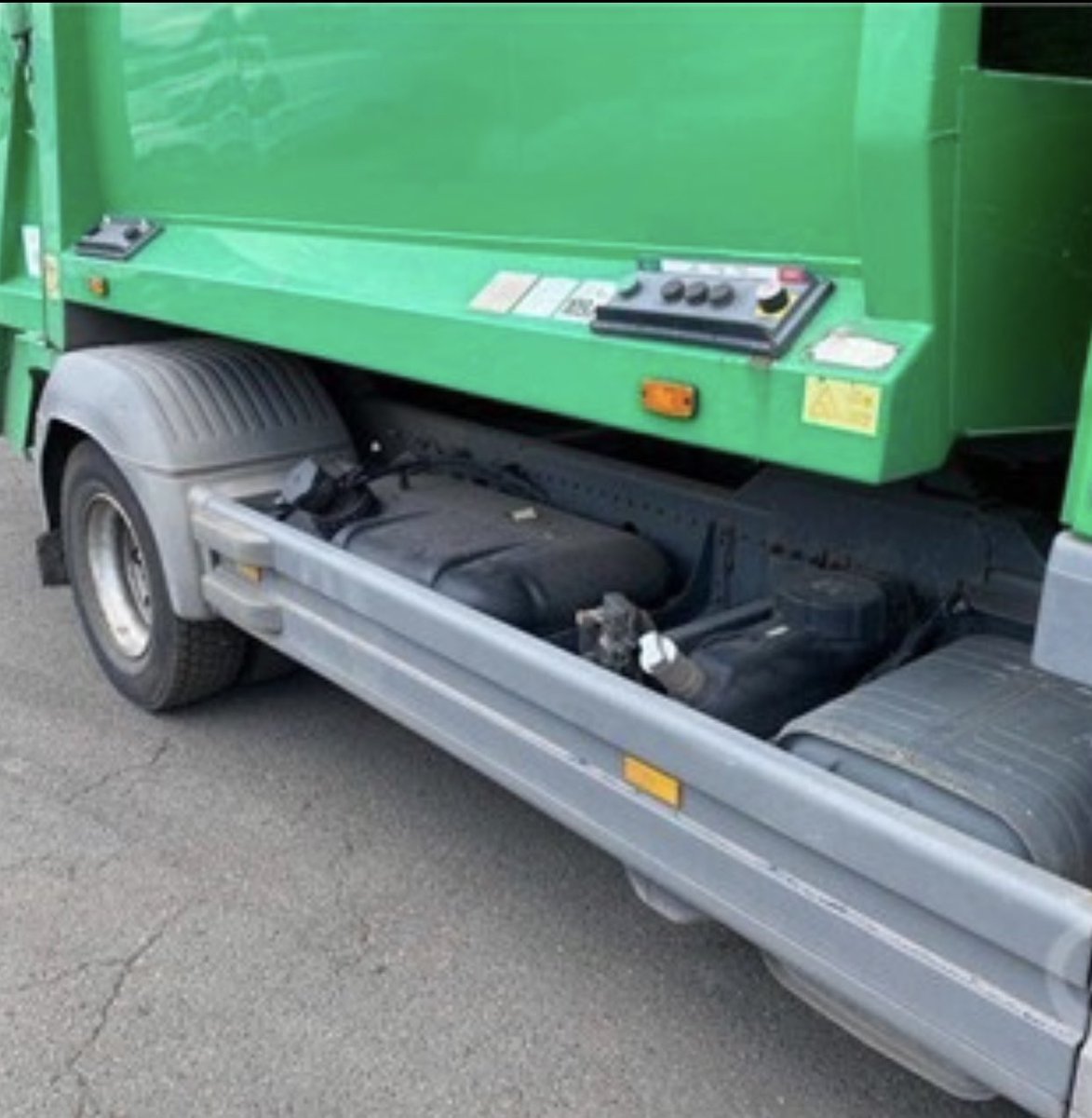 daddyhope's tweet photo. This is a second hand bin truck.

It is on the market for US$$7,918.
US$1,2 million will buy 151 trucks like this bin truck.

US$1,2 million is the equivalent of the amount of Gold that the President’s niece, Henrietta Rushwaya and her driver were caught with trying to smuggle. https://t.co/uN5VXeQyma
