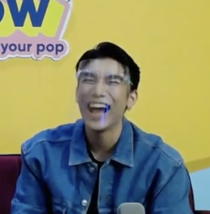 BRMewSuppasit's tweet photo. ☀: Agora estou recebendo muitos trabalhos.Evento de contagem regressiva também.  Esperando para ver se a situação pode ser organizada ou não.

*Contagem regressiva para o ano novo

#MellowMEW
@MSuppasit
#MewSuppasit

Cr. ReinDeerRuDolf1 https://t.co/y2ZMcEbJqA