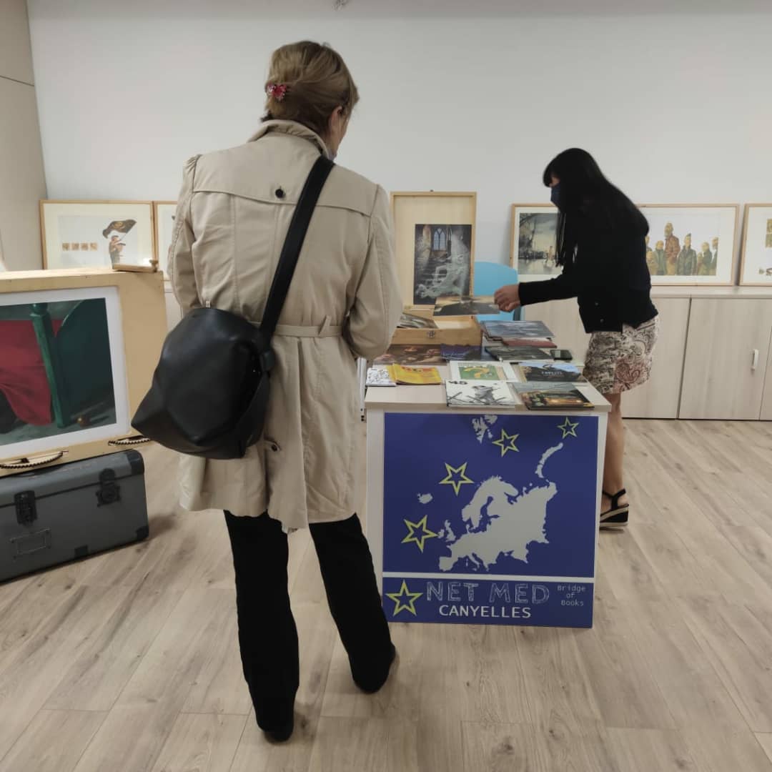 Aj_Canyelles's tweet photo. 🖼 Magnífica exposició a l'Espai Coworking de #Canyelles en el marc del projecte europeu #NetMed #bridgeofbooks. ' El arte de contar con las imágenes' de Maurizio Quarello. Una aportació de l'Associació Lughenè.
#europeforcitizens
@parlamenteuropeu 
@ComissioEuropea https://t.co/3WoeQnYmRv