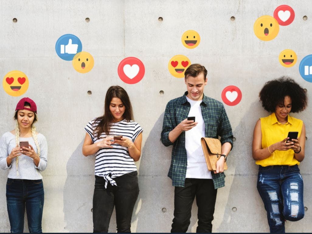 duncertain's tweet photo. Il 31% degli italiani prova emozioni negative mentre utilizza i social: Kaspersky lancia un corso per il benessere digitale
@kasperskylabit #cybersecurity #socialdilemma https://t.co/iJb4nLNaVB https://t.co/9Rx9oo8pKh