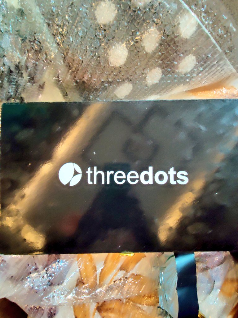 ArjunB9591's tweet image. Thankyou @jointhreedots for sending  this wonderful Diwali Gift 🎁
Happy Diwali in advance ❤️
It was an awesome surprise 😊