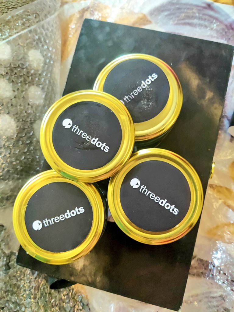 ArjunB9591's tweet image. Thankyou @jointhreedots for sending  this wonderful Diwali Gift 🎁
Happy Diwali in advance ❤️
It was an awesome surprise 😊