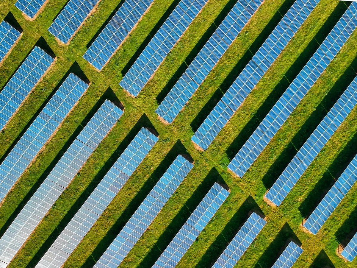 Iona Capital has entered the UK Solar Market in a partnership with @IGasEnergy to develop utility scale solar farms in the UK. Follow the link to find out more. 
ionacapital.co.uk/single-post/io…
#COP26 #solarpower #lowcarbon #greeninvestment
