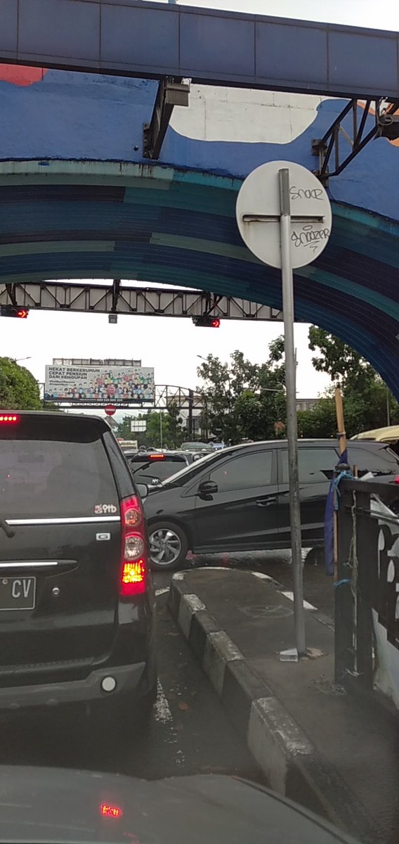 Ian1981Doanx's tweet photo. @PRFMnews  Jembatan Pelangi antapani.Seperti biasa https://t.co/crVAX37jaI