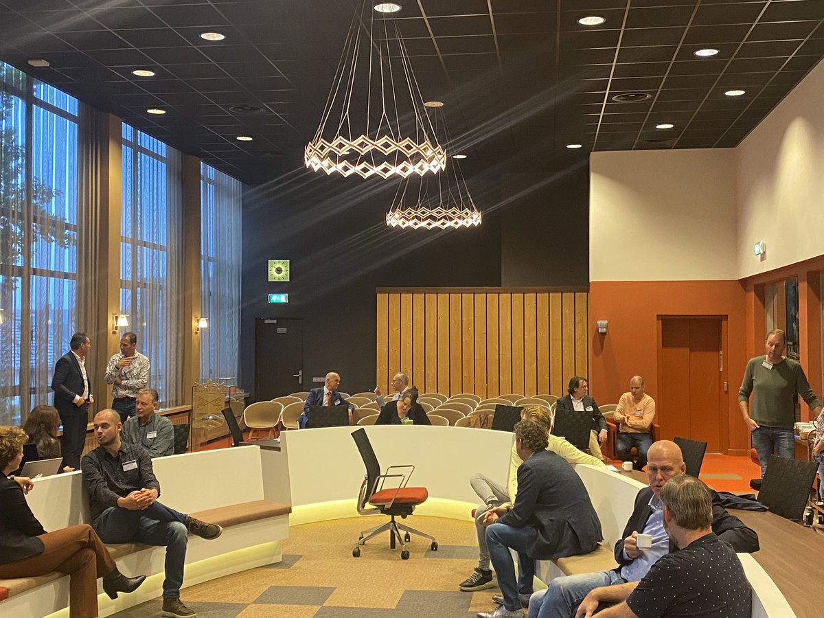 Moderator voor Bizob en <a href="/BouwendNL/">Koninklijke Bouwend Nederland</a> samenwerken met gemeenten bij aanbestedingen