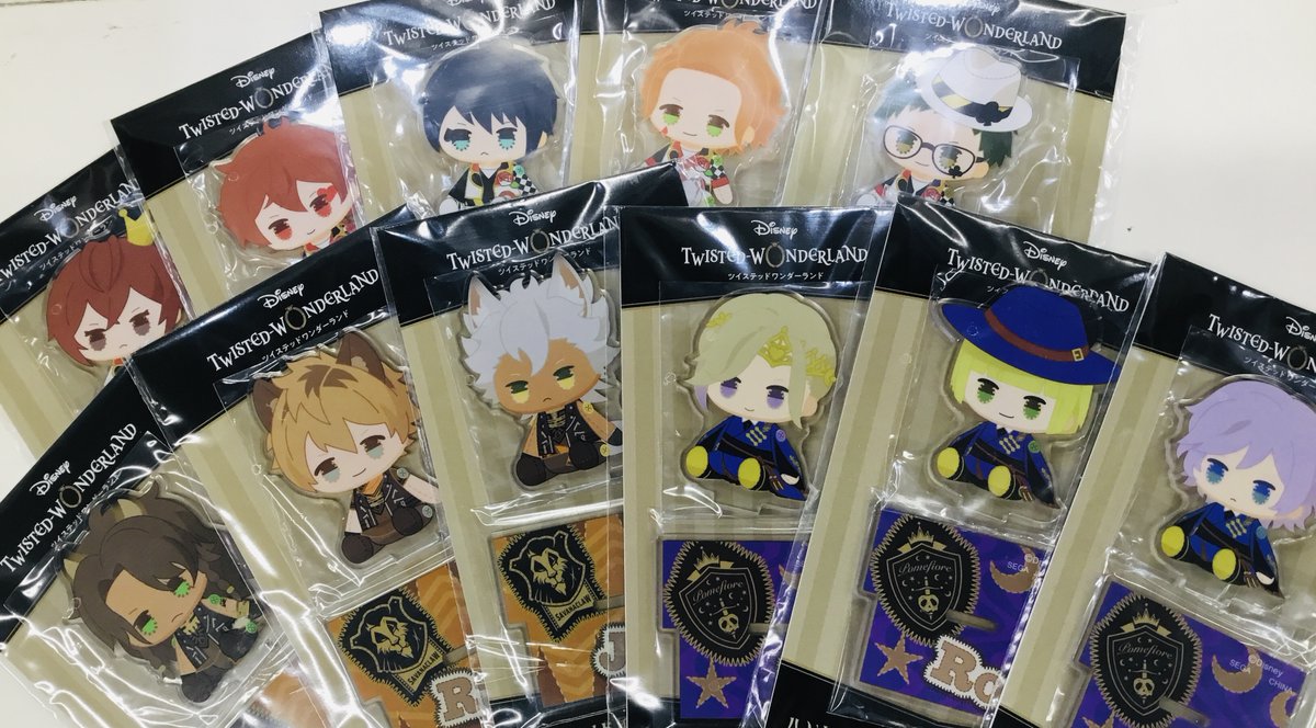 🖤ツイステ 入荷🖤 ハンドメイド風アクリルスタンド 各種入荷致しまし