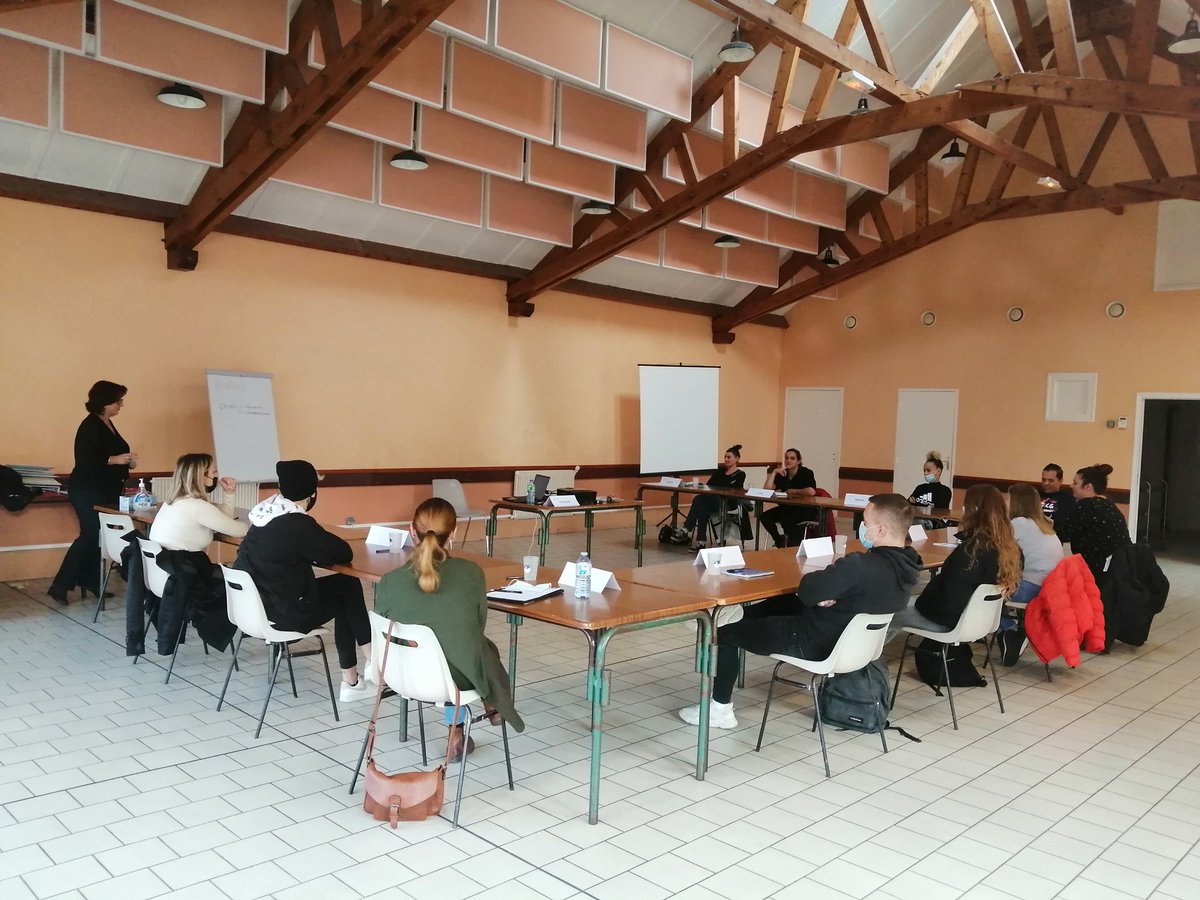 Début de la poe pour former les 11 futurs salariés avant signature de leurs cdi avec le Mac do de bury dont l'ouverture est prévue le 27 novembre