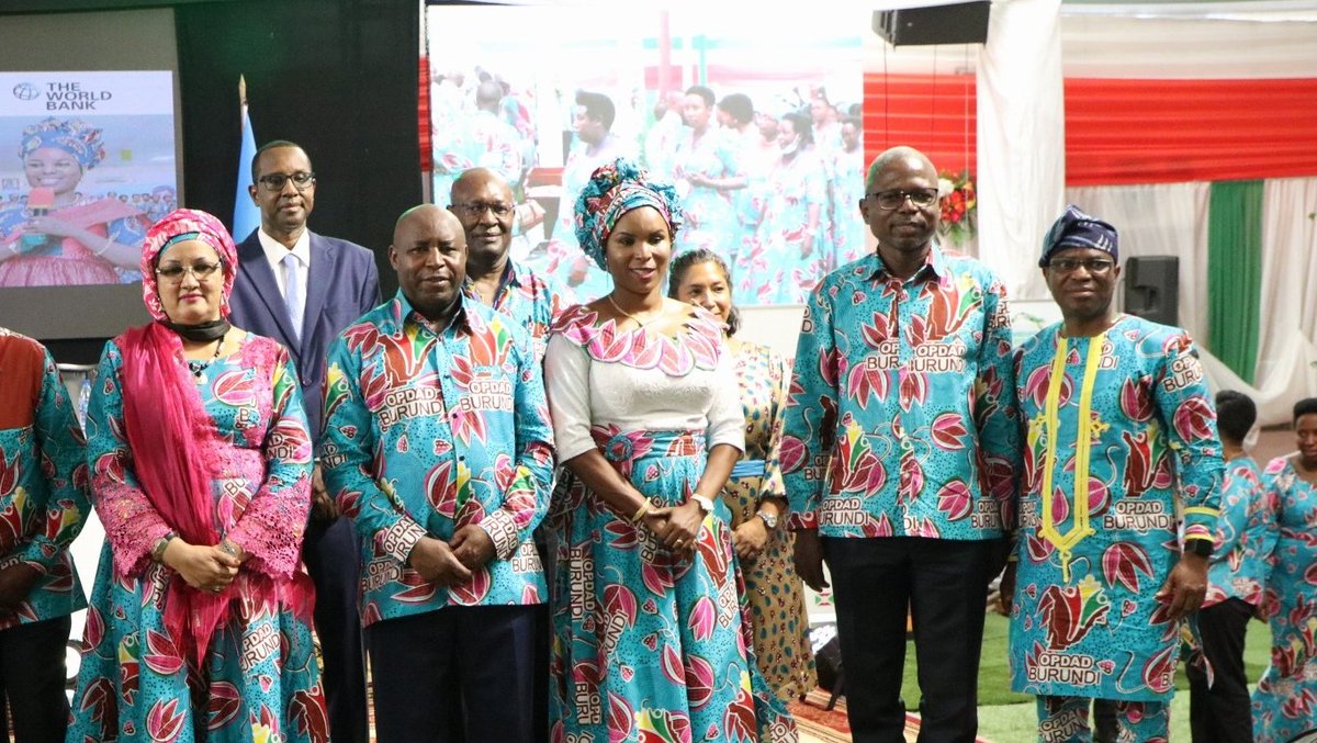 HousainouTAAL's tweet photo. The President of the Republic of Burundi🇧🇮 @GeneralNeva welcomes the commitment of the United Nations System in its efforts to fight against malnutrition in all its form. #WFP BURUNDI will continue to support government programming towards #ZeroMalnutrition.#FFL2021 https://t.co/NvScdlJpFG