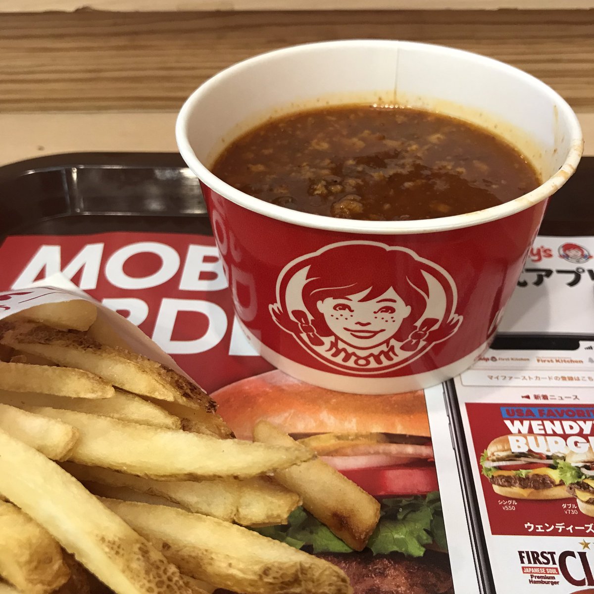 mark22musical's tweet image. そっかぁ
ソースバーないのかぁ、、、

でも
これが食べたくなる季節！

#Wendys_jp 
#firstkitchen