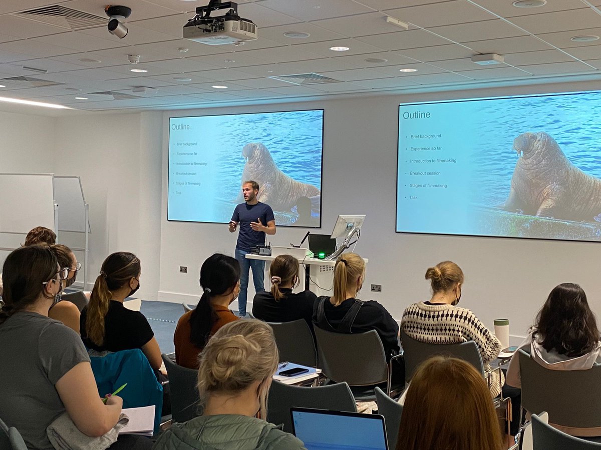Really great to be back at <a href="/UniExeCornwall/">University of Exeter, Cornwall</a> for the day lecturing this years #MVEC students about video creation for their masters projects!

<a href="/MarineVertsMSc/">Marine Vertebrate MSc (U of Exeter)</a> @ExeterMarine @VJHobson @BrendanGodley <a href="/DFMTalent/">DFManagement</a>