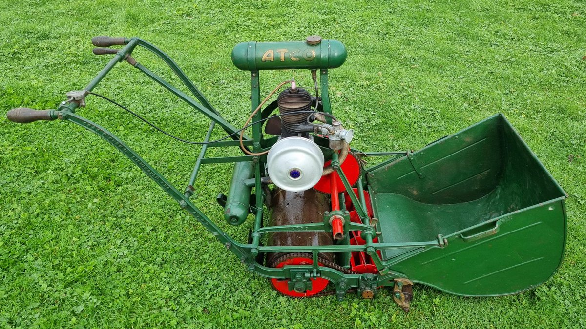 MuseumGardening's tweet photo. We are pleased to have acquired 1920's Atco lawn Mower previously owned by Sir Winston #Churchill used at #chartwell full provenance held now on display in our museum @atcolawnmowers @TatesGCs @southdownshc @TheBuddingFD @ChurchillSoc #lawnmower #mower #museums @ChurchillCenter https://t.co/Btq5efc9h0