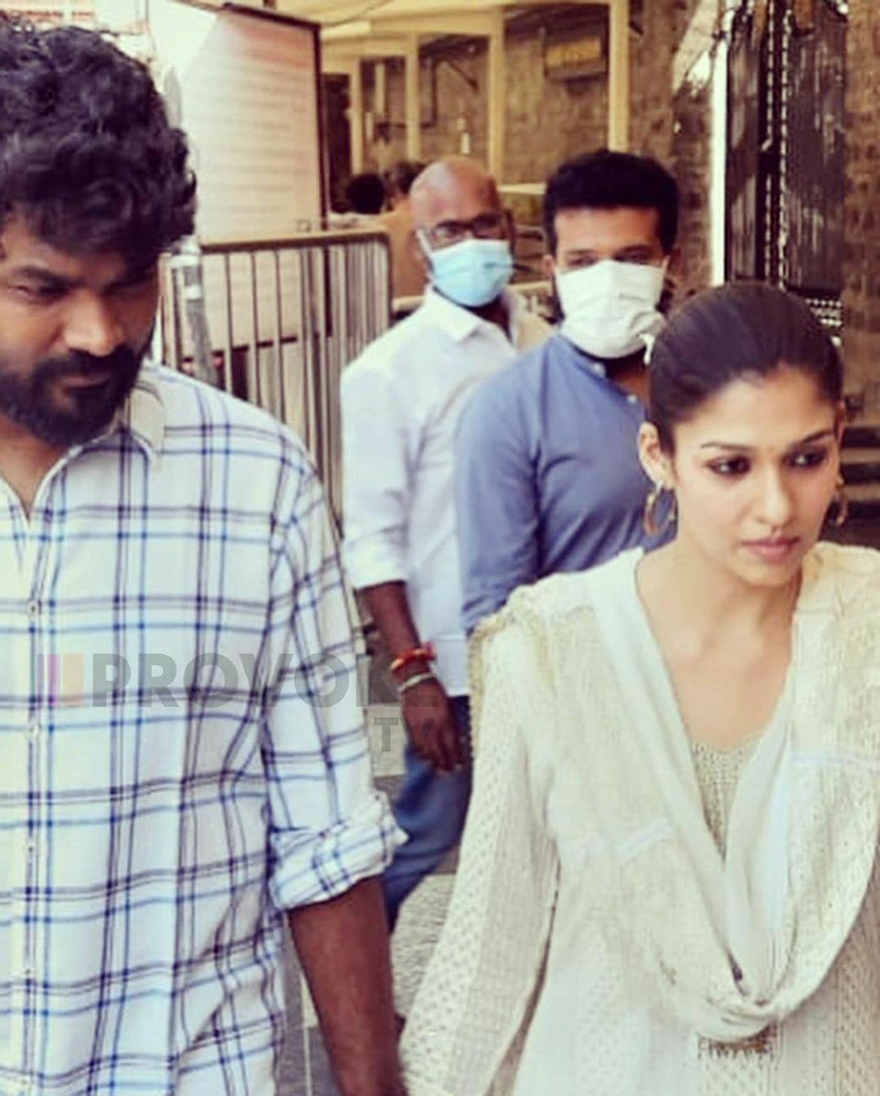 Provoke_TV's tweet photo. #Nayanthara and @VigneshShivN Recent Click ๐ธ๐คฉ
#Nayanathara #Vigneshshivan #kathuvakkularendukadhal #annaatthe #RowdyPictures #LadySuperstar #TamilCinema #kollywood #TwoTwoTwoChallenge #ProvokeTV https://t.co/K97hed8FvA
