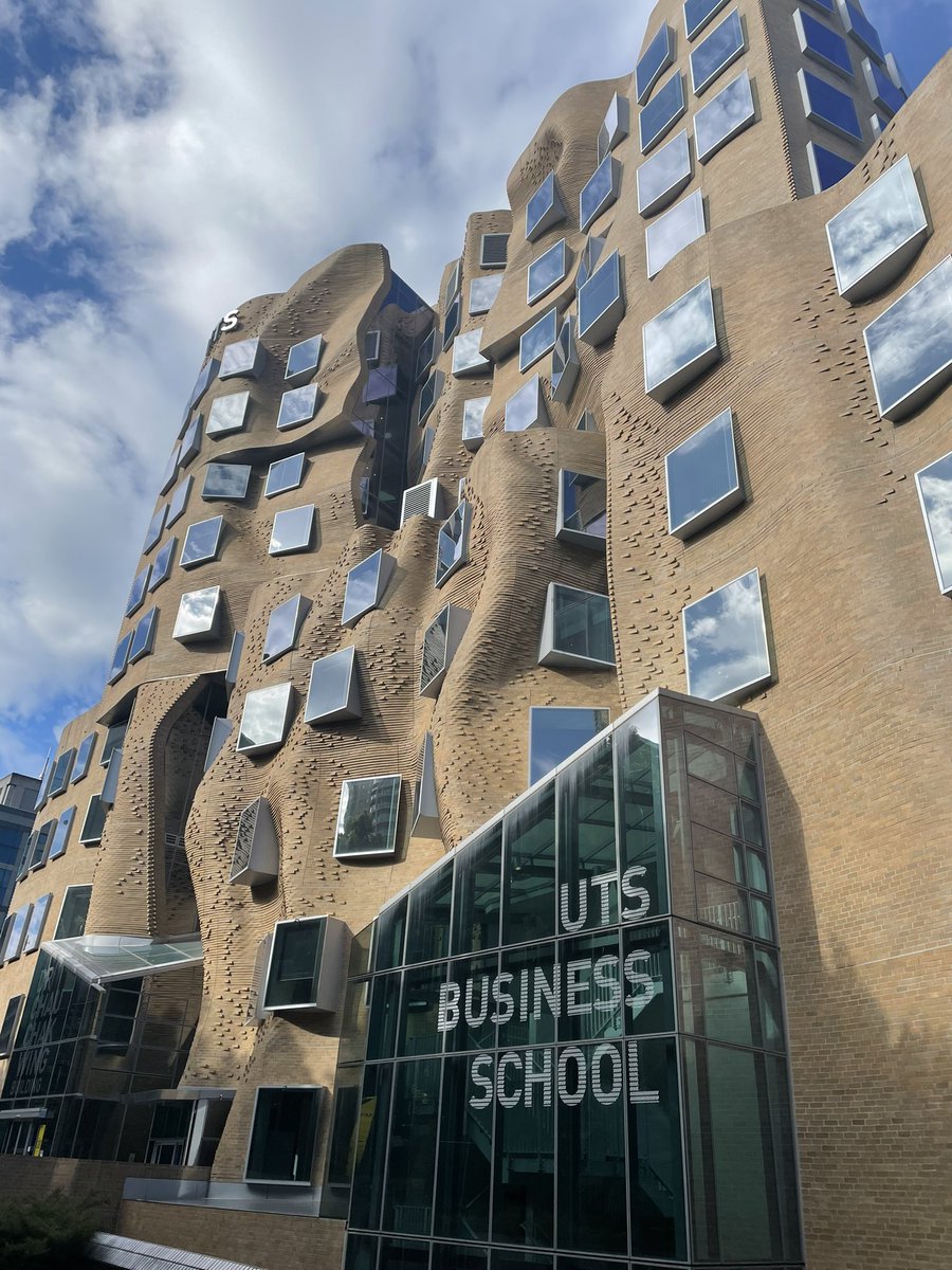 GerhardRunner's tweet photo. Fantastic to be back at the office after 4 months of lockdown #UTS #postcovid #FullyVaccinated https://t.co/QXD1D7ilGt