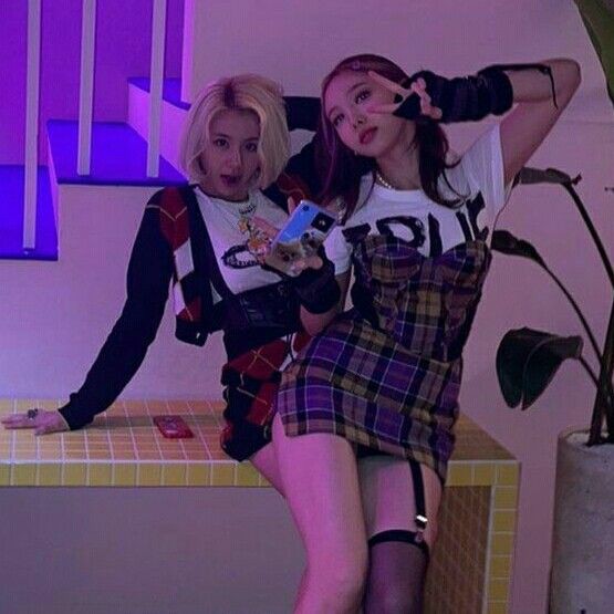 anajuliascx's tweet image. =͟͟͞͞ ♡ ⸼ ֹ tutoriais de carrd que tenho salvo; a thread

[ palavras: carrd tutorial, carrd thread, como fazer carrd, como fazer esse carrd ]