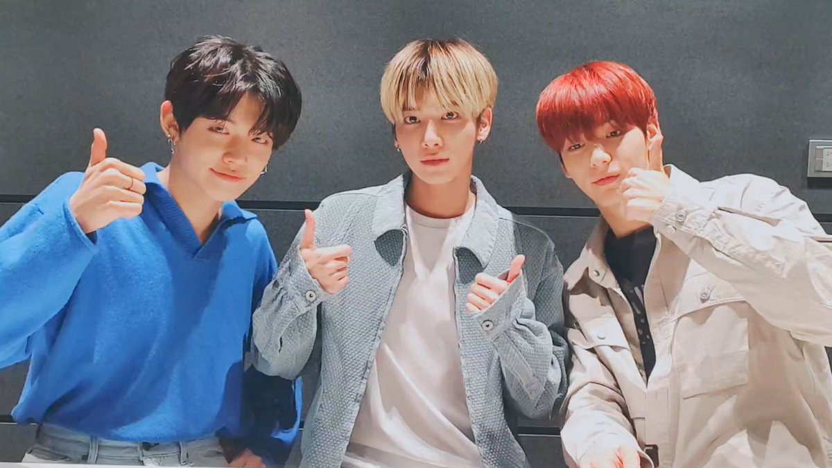 taebinjuntwt's tweet photo. taebinjun's first vlive together: done! 🥺 https://t.co/dNMhzbWaeV
