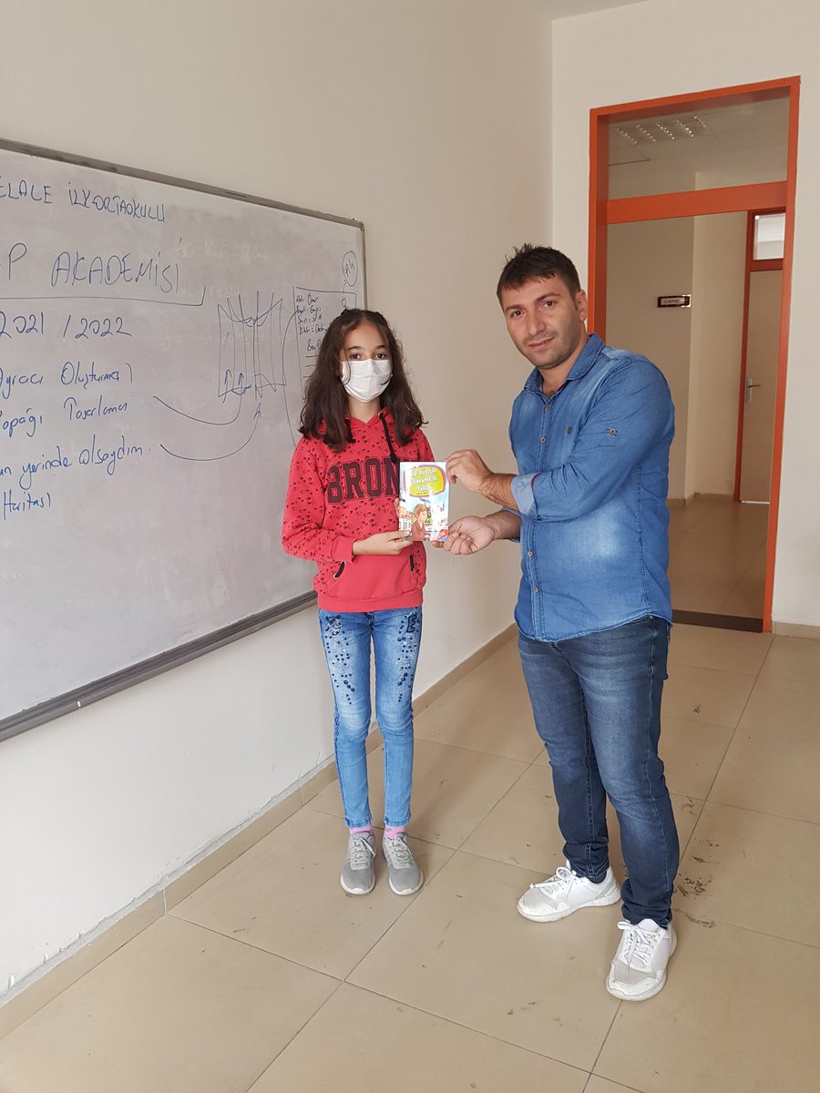 SelaleIlk's tweet photo. Şelale İlk-Ortaokulu olarak 2021-2022 Eğitim Ögretim Yılında Kitap Akademisi etkinliklerimize devam ediyoruz...
Ögrencilerin bu süreçte etkinlikleri  nasıl daha eğlenceli yapabiliriz konusunda ekim ayı toplantımızı gerçekleştirdik. @Erzurum_Mem @skaygusuz @MemUzundere https://t.co/hpgOLzMmzj