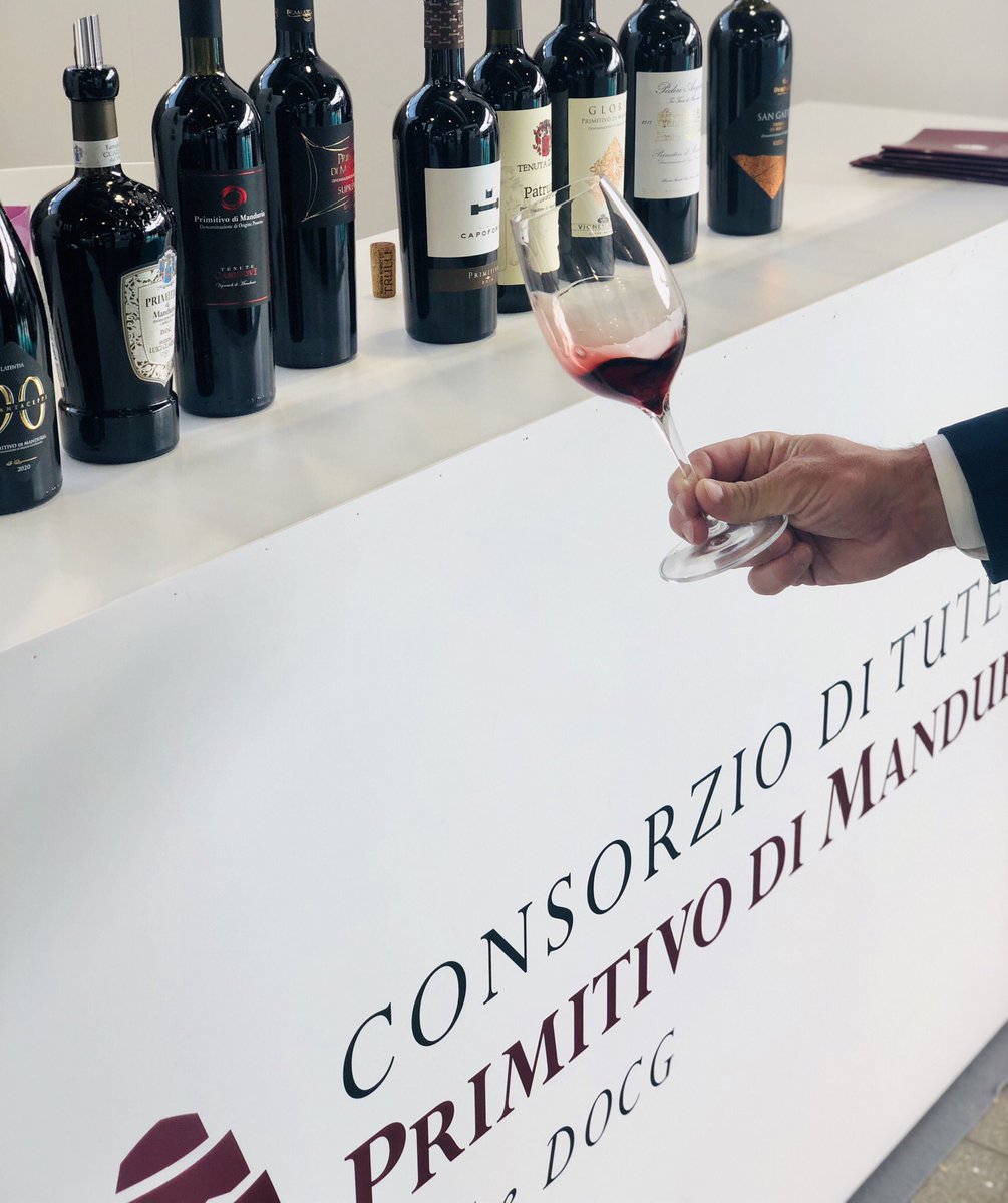 🍷 #VSE21: Primitivo di Manduria Wine Tasting - October 19 

Last day to taste Primitivo di Manduria of more than 40 producers through a glass of wine! 

📍<a href="/VinitalyTasting/">Vinitaly</a> Pad. 4 Stand 7 - Area F2

#Vinitaly #ItalianWine #Winelovers #Puglia #Wine