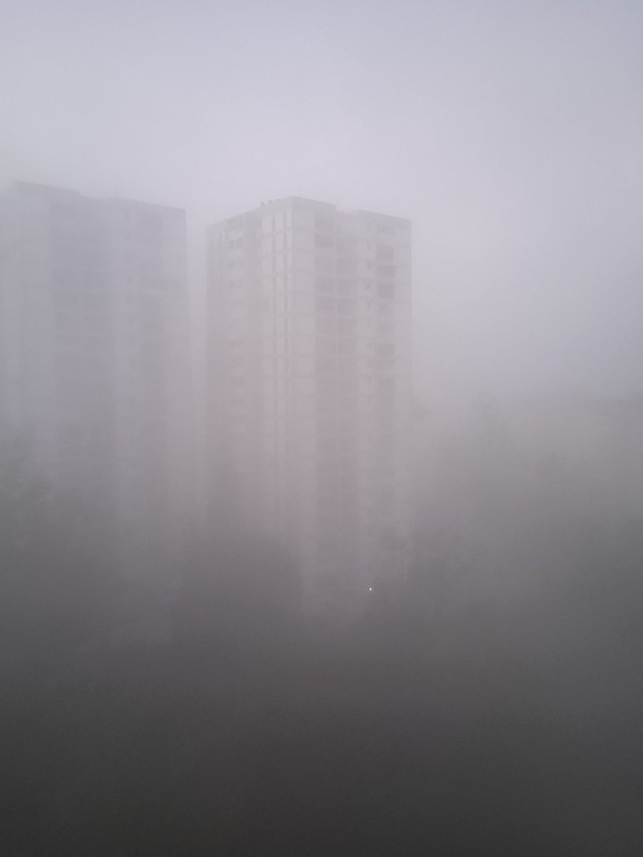 caricuaoenfoto's tweet photo. #19deoctubre Así comienza una mañana en la UD-4 #Caricuao #Caracas 6:00 am https://t.co/cH5tsDA1kD