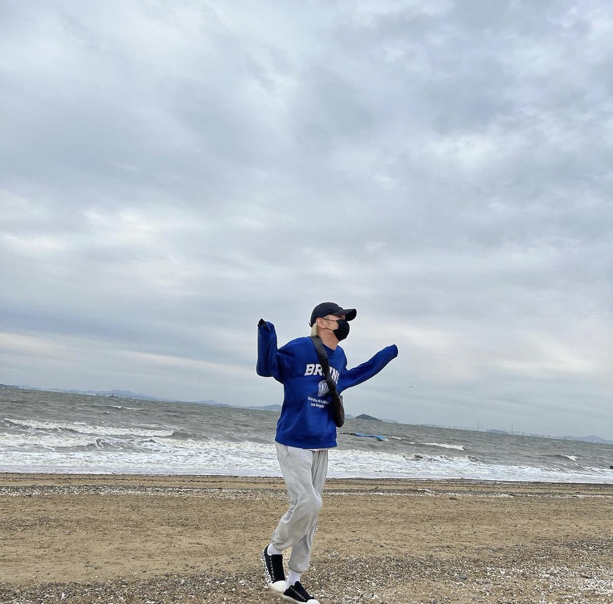 SHINee KEY tweet media