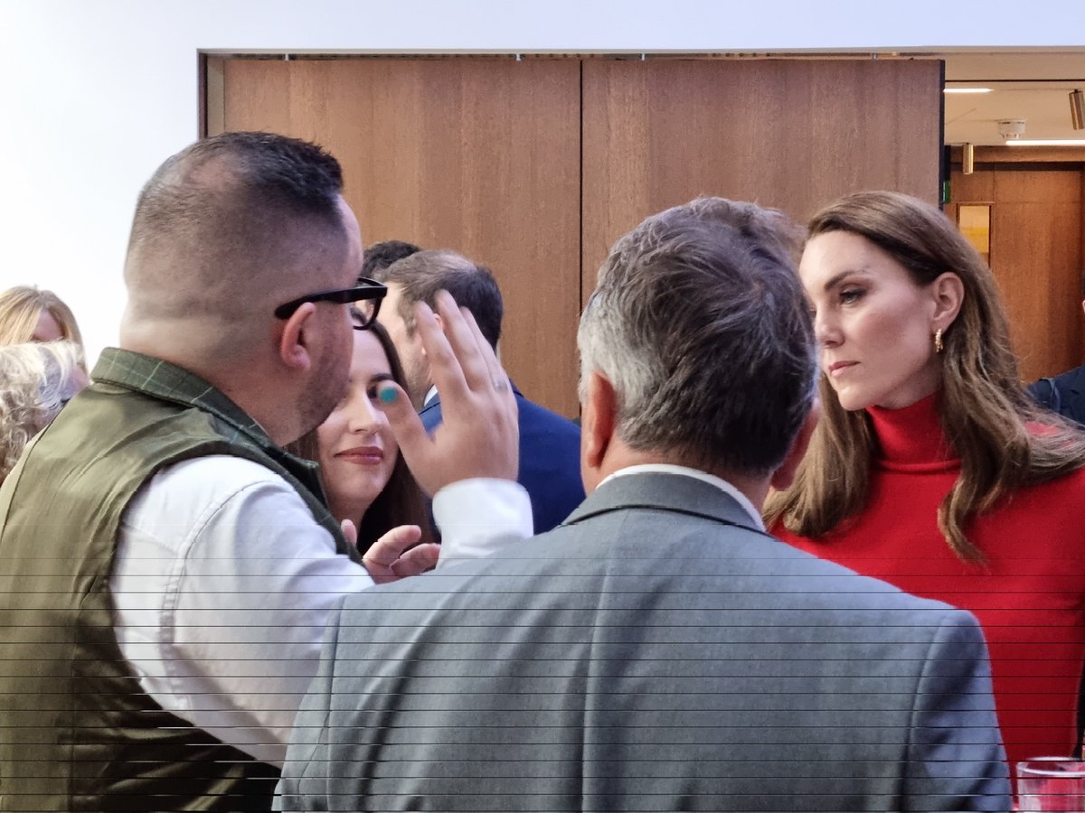 dazlarrr's tweet photo. Just little old me having a chat with Duchess of Cambridge!
As part of @ForwardTrust we are so proud to have Kate as patron. We *will* break down the stigma of addiction.
#TakingActionOnAddiction
#AddictionAwarenessWeek https://t.co/zpvwJ1wqqW