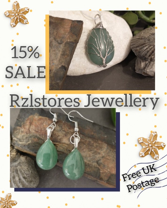 Aventurine agate stone wire wrap pendant and earrings (sold separately) in my rzlstores jewellery shop. Massive #wintersale now on. 

#wirewrapjewellery #treeoflifependant #aventurinejewelry #gemstonejewellery #HandmadeHour #ad #etsy #giftideas

etsy.com/shop/rzlstores…