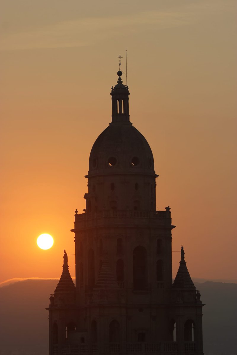 Murcia conmemora el 500 aniversario del inicio de la construcción de la torre de la Catedral, la segunda más alta de España; uno de los emblemas históricos y turísticos más importantes de nuestro municipio.

Orgullo de nuestras raíces.

Orgullo de #Murcia.