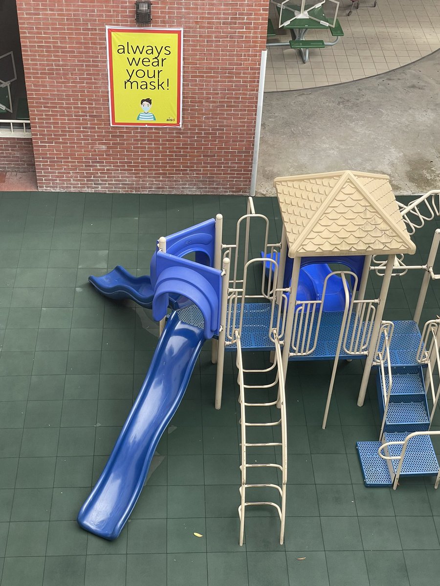 coachdeneef's tweet photo. 3 stories, 3 times a day @ 10min a pop = 30 minutes of exercise and a regular chance to take stock of the facilities, people and programs on campus #adwalk @AISD_Tigers @AISDhaka1 https://t.co/ipwesFJzZl