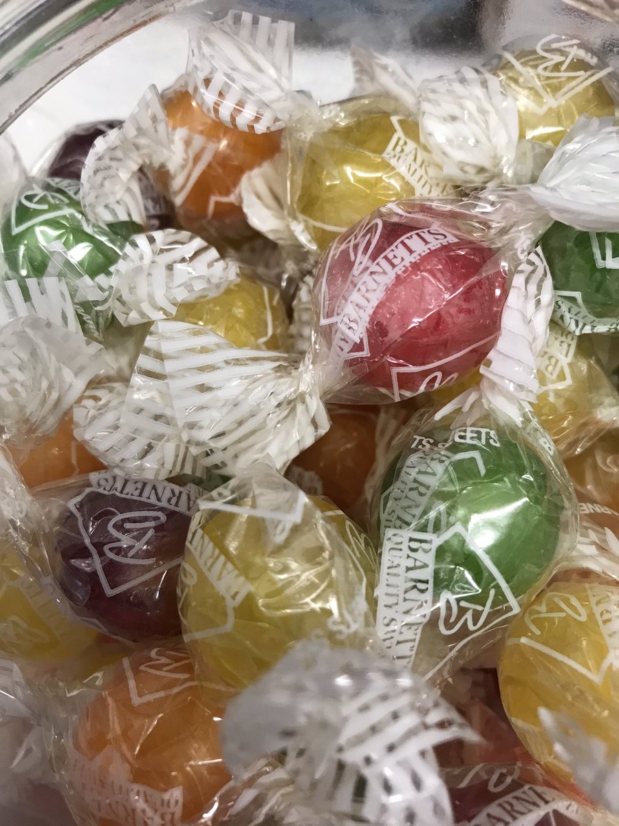 auntydotssweets's tweet photo. Barnetts Sherbons 🤩😋 #auntydots #sweets #auntydotssweets #chesterfield #markethall #lovechesterfield #derbyshire #shoplocal #barnetts #sherbons https://t.co/3iESboDV8E