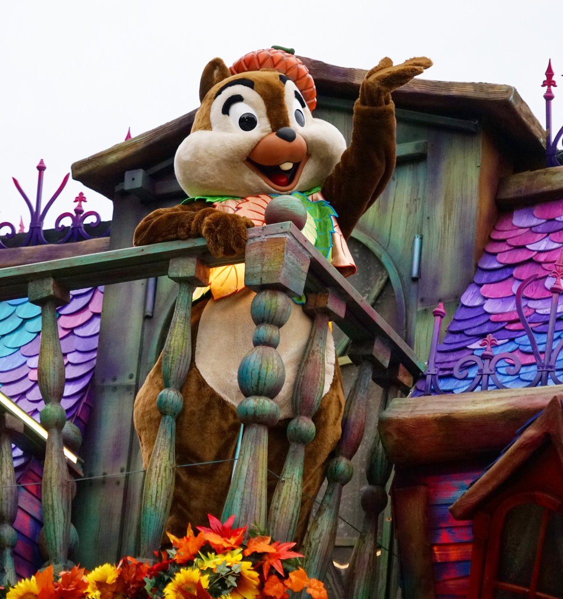 joyceadventures's tweet photo. Happy Halloween 👻🎃 😍#chipndale #chipanddale #chip #chipdisney #disneychipmunks #chipmunks #disneyland #disneyphoto #disneyhalloween #disneylandparis #disneyparis #disneyparks #disneylandpark #disney #disneylife #disneylove #happyhalloween #disneyaddicts #disneylifestyle https://t.co/PglKBSfCEG