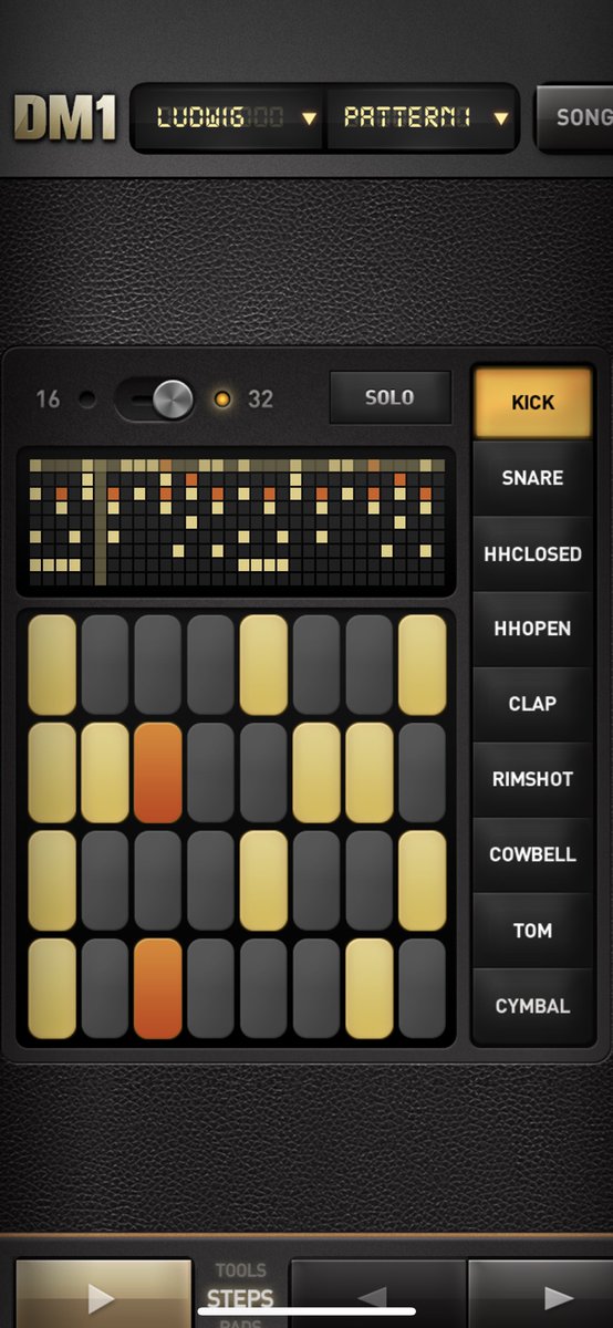 David Fox 🌻 tweet media