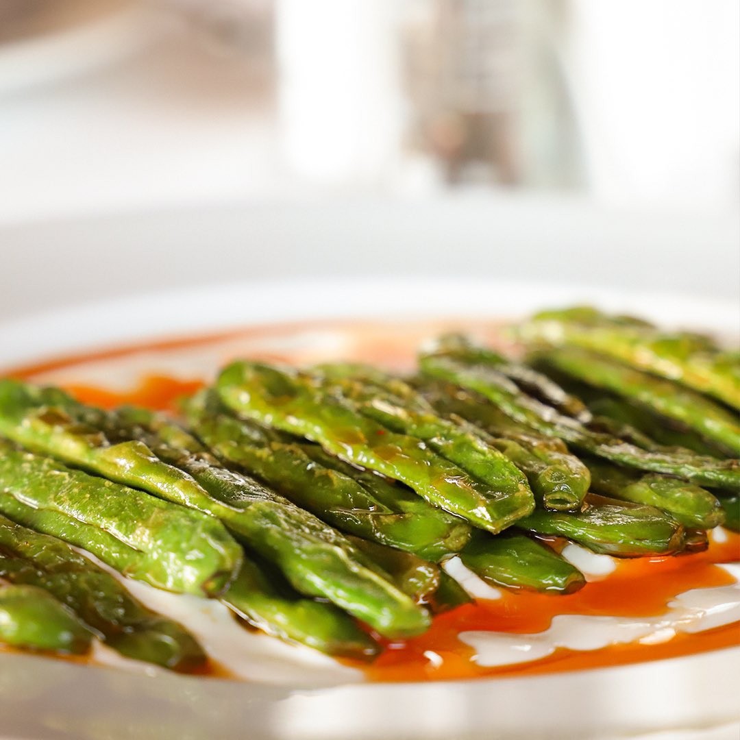 TAZE FASULYE
• yoğurt ve kızdırılmış tereyağı ile

#7Mehmetrestaurant #7Mehmet