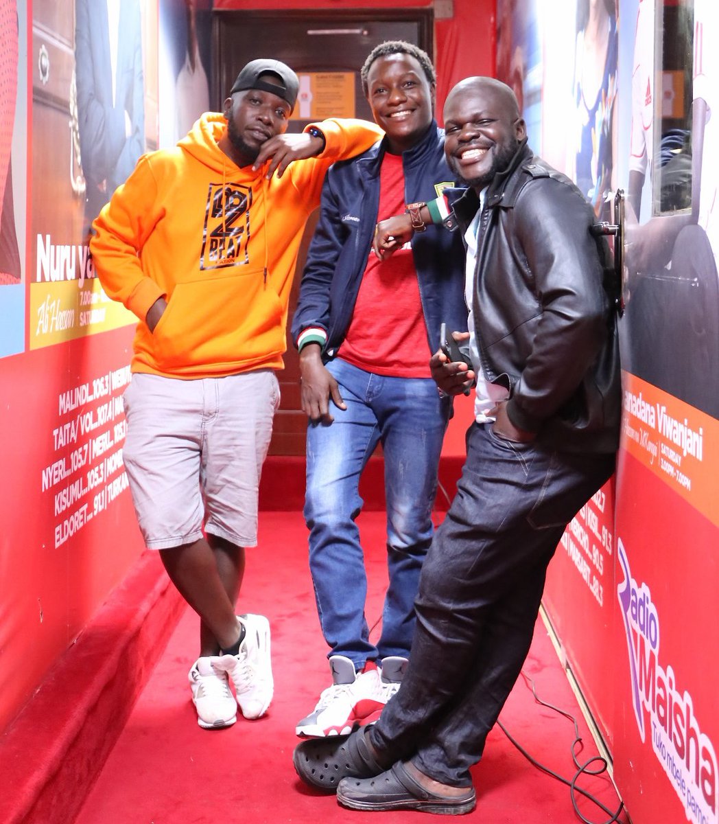 Maisha Jioni Mashujaa Day Edition na @BillyMiya, @MwalimuMbaruk na @Dj2one2. 3pm - 7pm. Happy #MashujaaDay #BillyNaMbaruk