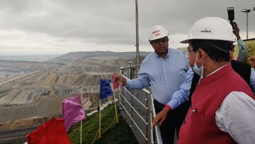 Visited Nigahi OCP of <a href="/NCL_SINGRAULI/">Northern Coalfields Limited</a> today. Inspected dragline, shovel and surface miners at work. Also interacted with employees to understand their issues and boost their morale. Advised expediting Nigahi expansion project to achieve 25 MT coal extraction.