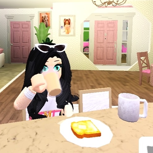 tiamahlevola's tweet photo. Bom dia meus amores, meu primeiro cafΓ© da manha na casa nova, ainda tenho mt trabalho por aqui pq ainda estamos em obras, mas a casinha ja esta quase pronta, e logo mostro tudinho para vocΓͺs, fiquem a vontade p me visitar. Beijinhos da titia
#youtuberroblox #bloxburgrp #instarp https://t.co/YR2vDYyNaw