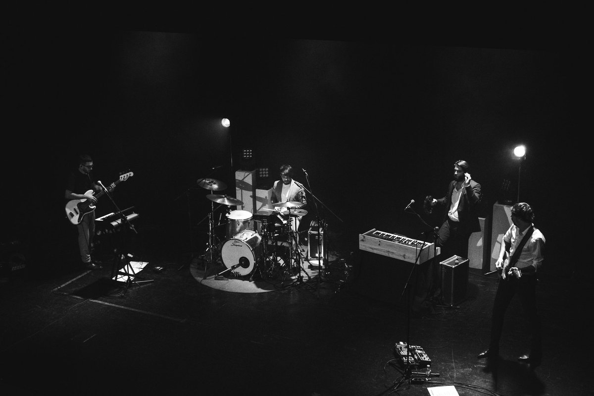 SonogramaGrupo's tweet photo. Este viernes tocamos en la @salaelsol. Tenemos muchas ganas de tocar en casa y acompañados de tantos amigos en una noche tan especial. 
¡Aún quedan entradas disponibles en el link de nuestra bio! https://t.co/Bdf7RTCa4H