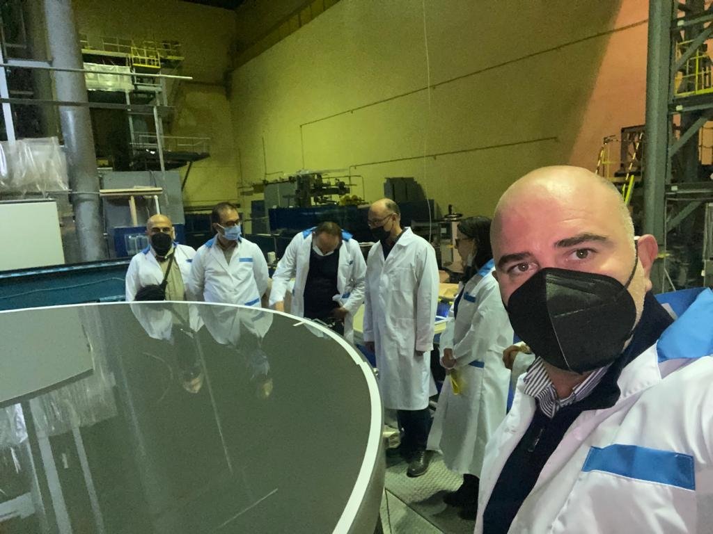 atasam2012's tweet photo. DAG 4m Teleskop Aynası, kaplama öncesi son interferometrik test için Moskovo'daki LZOS tesislerinde hazır... https://t.co/NXes6cenD6
