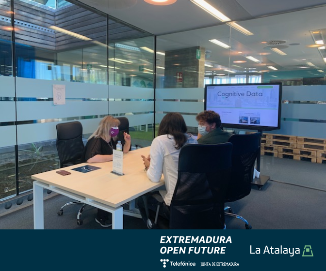 OpenFuture_Ext's tweet image. 📸Seguimos con las mentorizaciones previas al inicio oficial del #OpenDay 

✨@crisalonsofran (Finanzas) se ha reunido con #CognitiveData, mientras @EleazarGarciaES (Legal) tenía una sesión con @games_avalon 

No paramos, ¡y esto no ha hecho más que empezar! 🚀