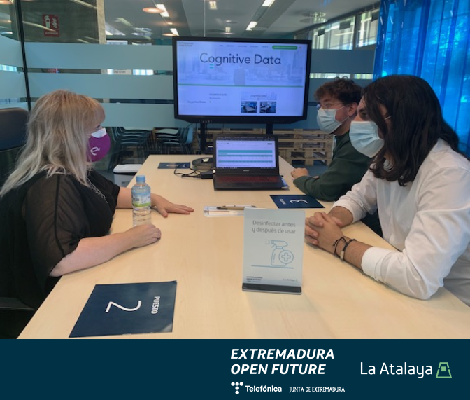 OpenFuture_Ext's tweet image. 📸Seguimos con las mentorizaciones previas al inicio oficial del #OpenDay 

✨@crisalonsofran (Finanzas) se ha reunido con #CognitiveData, mientras @EleazarGarciaES (Legal) tenía una sesión con @games_avalon 

No paramos, ¡y esto no ha hecho más que empezar! 🚀