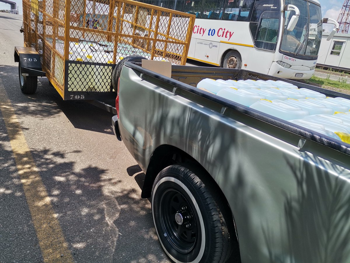 FManenzhe's tweet photo. Delivered safe and sound at City to City bus depot❗❗💪💯
For enquiries and bookings call or whatsapp 0723932380.
We do both short and long distances.
#Gracework🙌
#FManenzheOnDuty✊
#The_Transport_Guru💀
#F_Manenzhe_Transport_and_Logistics 🔥 https://t.co/h8EV88NrzO