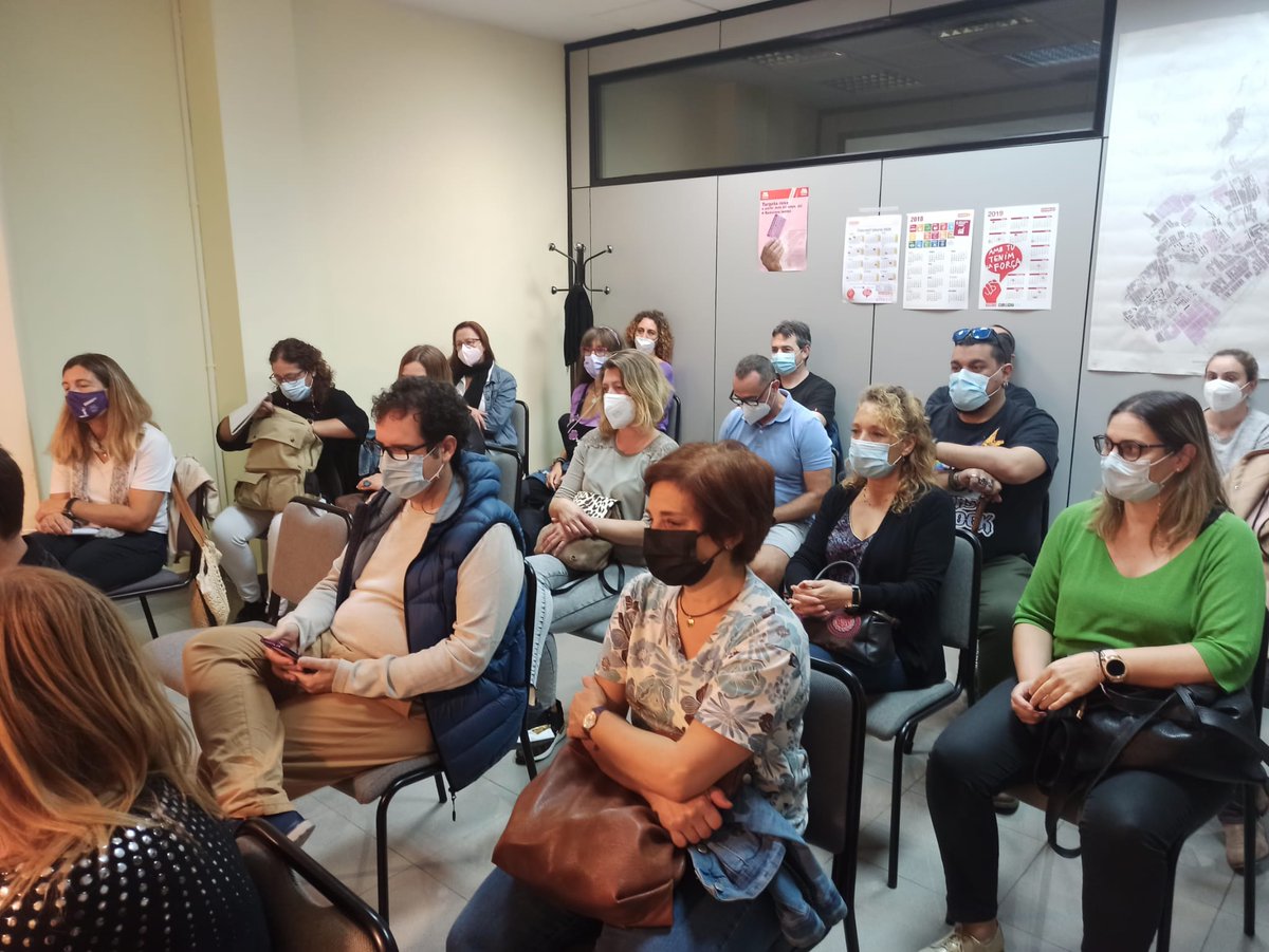 ovihuertas's tweet photo. Hoy en #Badalona el activo sindical principal del #BarcelonèsNord hemos tenido una primera toma de contacto con @AuroraHuerga Secretaria de Política Territorial i Migracions de @ccoocatalunya para poner en común el nuevo proyecto del #Barcelonès salido del 12è Congrés de la CONC. https://t.co/uh3y4EQTGY