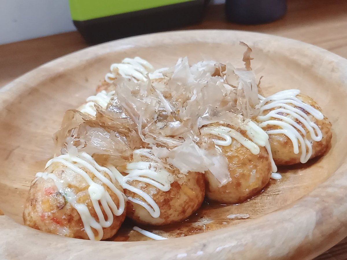 tomoki70369999's tweet photo. 明石のたこ焼きうんまい！😋🍴✨ https://t.co/m14MnADA3I