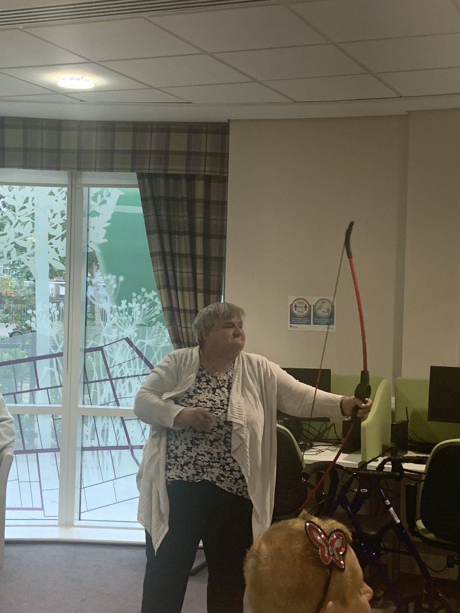 ShellyRiv1's tweet photo. Yesterday’s archery session attracted some newbies, woo hoo, and they thoroughly enjoyed themselves😉 🎯 #hullextracare @RuthLeadsRd @pozCG @Riv_SarahCoward @chuchi3651 @AlanMarples @ClaireRoute @RiversideCarol @ConnecttoHull @RiversideUK https://t.co/BBv3eKVdSS