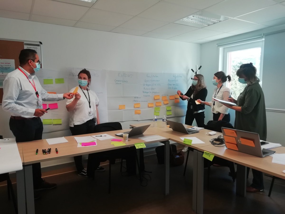 Anne_Cmth's tweet photo. Les formateurs @ASSO_PEREN réunis sur le CNPE @EDFSaintLaurent pour la formation de formateur niveau 2, pour toujours mieux vous transmettre !
#nucleaire https://t.co/MaZp8OMTfj