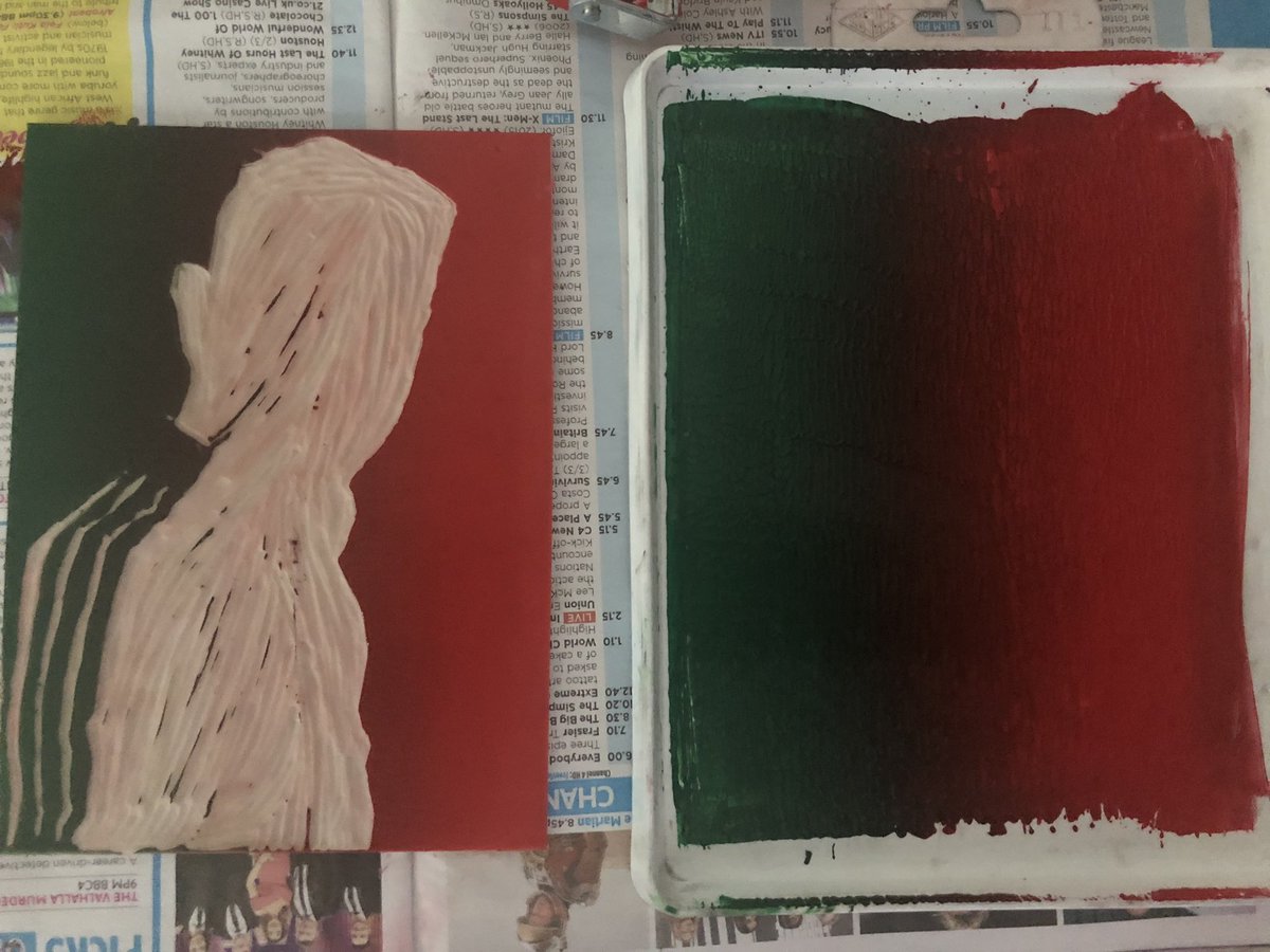 shaunaldo1's tweet photo. This afternoon I made a go of printing the background colour, trying out a colour blend. Just a test to see how-it may turn out to be. I like it already! Replicating the colours of Portugal.🎨 #linocut #printing #colourblend #football #footyart #linoportrait #reductionprint https://t.co/mNXztCnlhZ