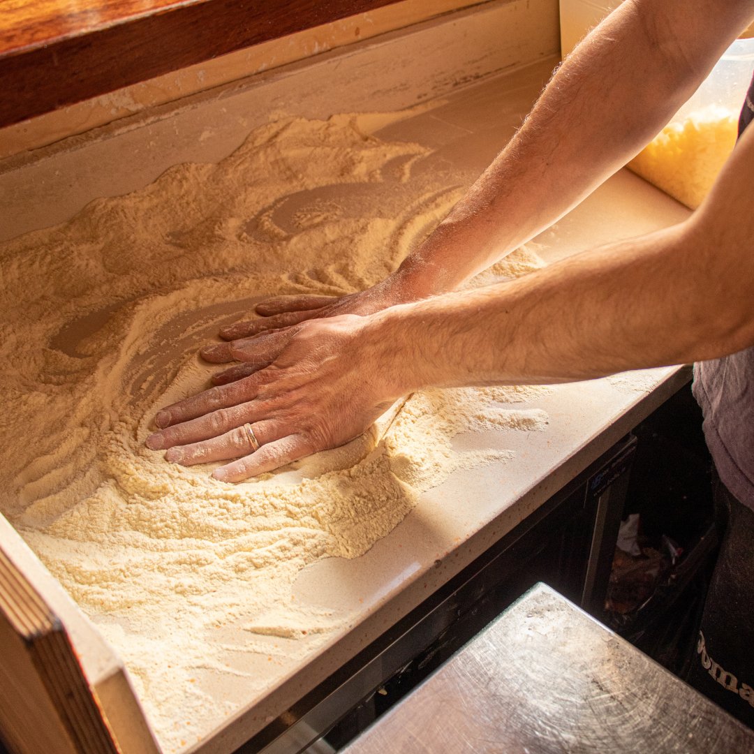 DaMimmoDublin's tweet photo. Nothing compares to a freshly made wood-fired pizza!! 😍 🍕

To order for delivery or collection, visit our website or call us on 01-8561714! 🤩

#delivery #italiantakeaway #delivery #pizza #pasta #treatyourself #supportlocal #damimmo #takeaway #collection https://t.co/88jk8YNjDD