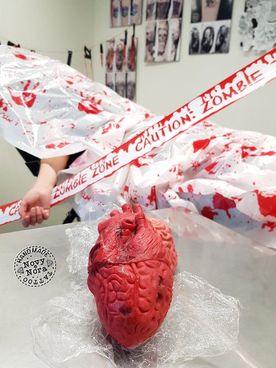 novy_tattoo's tweet photo. Sei in ansia per il tuo primo Tattoo??π Bene cosΓ¬! Halloween si avvicina π§ββοΈπ§ββοΈ
#halloween #tattooshop #zombie #halloweenreturns #anatomicalheart #cuoreanatomico #handmadetattoostudio #carpi #ink #art #tattooartist #buonhalloween #β€ #π #π§ββοΈ https://t.co/wSf5giCFuq