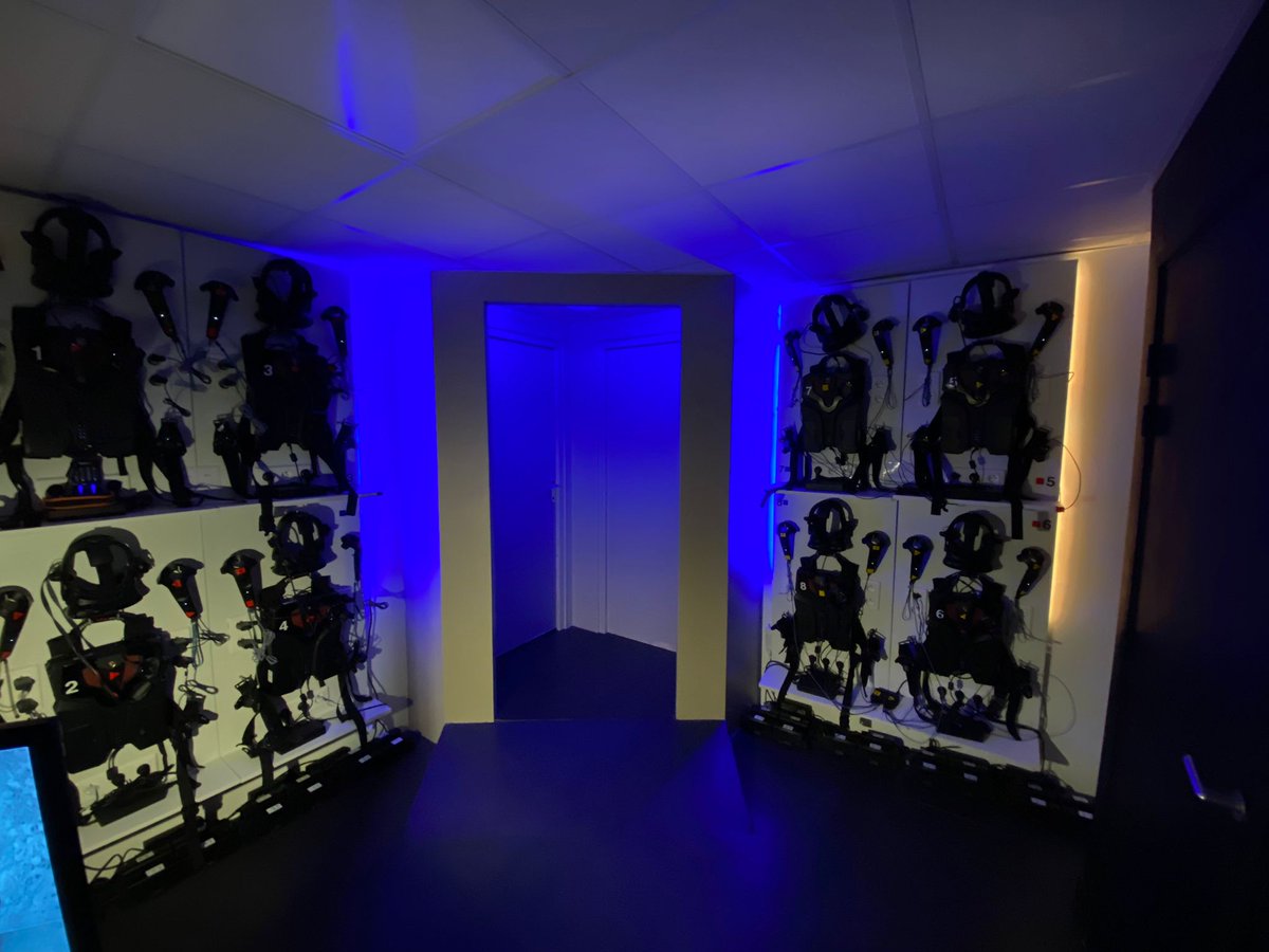 OZ_Virtual's tweet photo. OZ EXPERIENCE now opened in Paris @TheEscapeLab !

More info very soon.
#openHorizons #oz #VR #virtualReality #vrroom #paris https://t.co/Wr4ug7c4FA