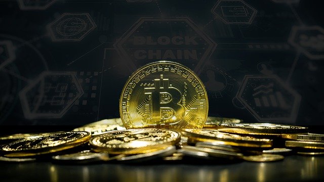 Casa Orlandai (@casaorlandai) on Twitter photo Aquest dijous coneixerem les criptomonedes amb <a href="/Blockchain_Cat/">Blockchain Catalunya</a>! Podrà decidir, la societat, sobre el seu sistema sòcio-econòmic, amb aquest sistema econòmic?
🔸 "Introducció a les criptomonedes"
📅 Dijous 21/10, de 19 a 20.30 h
💶 7,76 €
👉 Inscripcions a bit.ly/3lV4sRN Aquest dijous coneixerem les criptomonedes amb <a href="/Blockchain_Cat/">Blockchain Catalunya</a>! Podrà decidir, la societat, sobre el seu sistema sòcio-econòmic, amb aquest sistema econòmic?
🔸 "Introducció a les criptomonedes"
📅 Dijous 21/10, de 19 a 20.30 h
💶 7,76 €
👉 Inscripcions a bit.ly/3lV4sRN